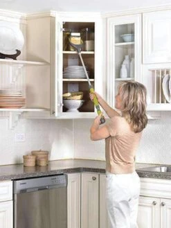 HealthSmart® GripLoc™ Sliding Reacher Grabber - 43 Inch Long -Health Care Store 91U62spL3YL